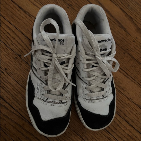 New Balance 550s - Picture 2 of 3